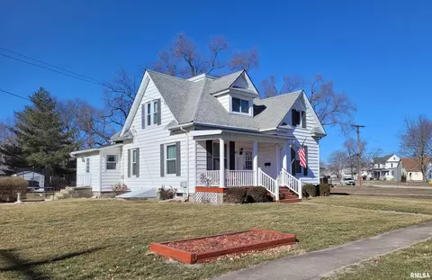 402 N Jackson St, Rushville, IL 62681