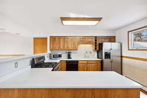 925 E Lincoln Rd, Eldridge, IA 52748 photo 21