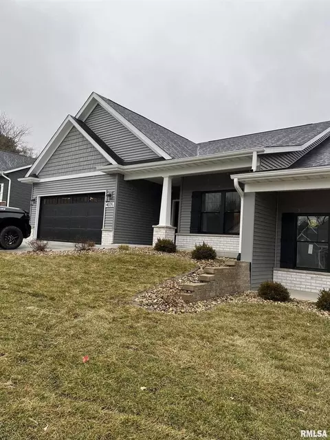 4035 Meadowlark Ct, Bettendorf, IA 52722