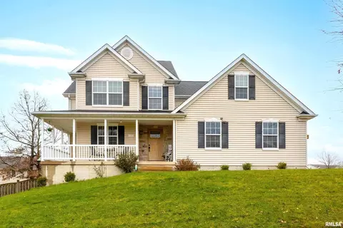 1607 E 5th St, Coal Valley, IL 61240