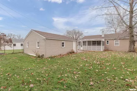 963 40th St, Moline, IL 61265 photo 25