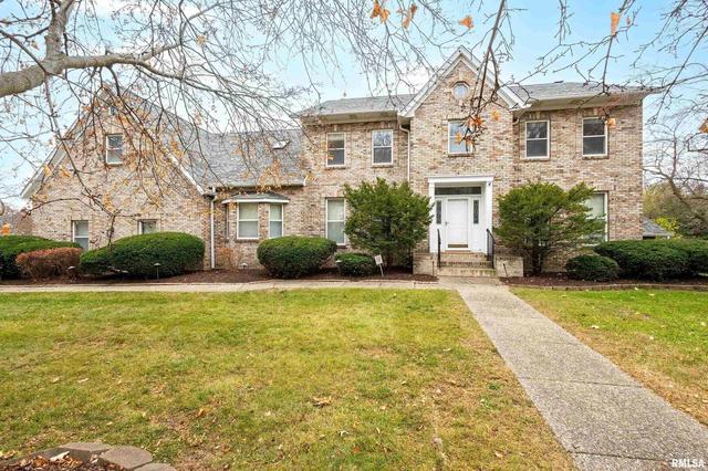 4014 Forest Rd, Davenport, IA 52807