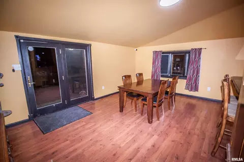 981 247th St, Viola, IL 61486 photo 9