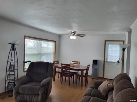 145 S Jackson St, Kinderhook, IL 62345 photo 7