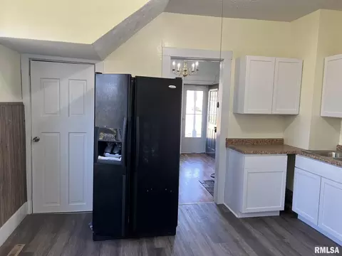 409 E Division St, Galva, IL 61434 photo 7