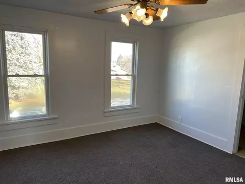 409 E Division St, Galva, IL 61434 photo 16