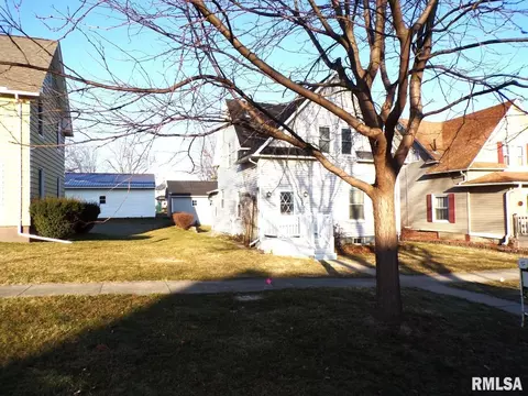 409 Walnut St, Tipton, IA 52772