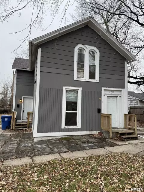 1011 E Locust St, Davenport, IA 52803