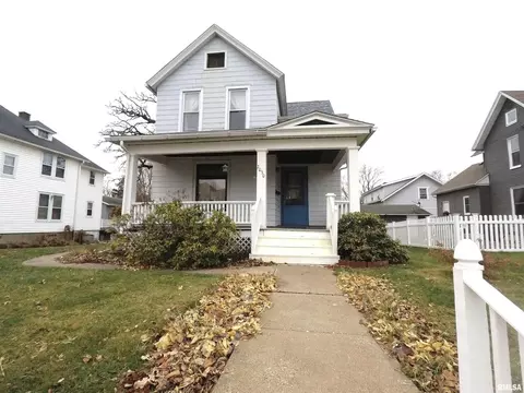 2030 Farnam St, Davenport, IA 52803