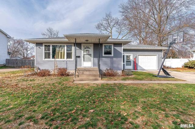 1324 Anthony Pl, Camanche, IA 52730