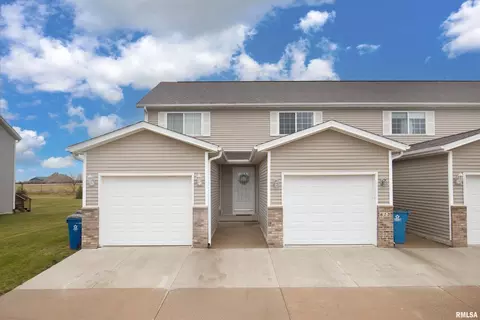 614 Prairie Meadow Dr, Blue Grass, IA 52726