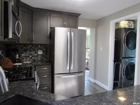 1601 14th St, Silvis, IL 61282 photo 8