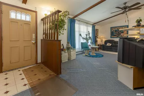 908 Fairlane Dr, Marion, IL 62959 photo 5