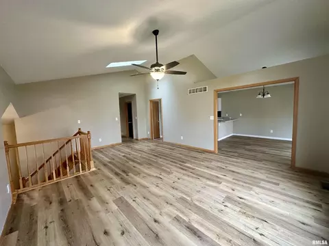 1105 29th Ave, Silvis, IL 61282 photo 8