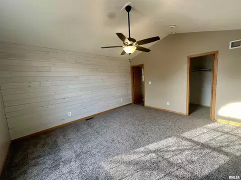1105 29th Ave, Silvis, IL 61282 photo 16