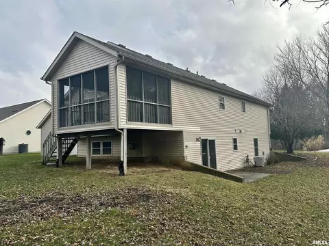 1105 29th Ave, Silvis, IL 61282 photo 2