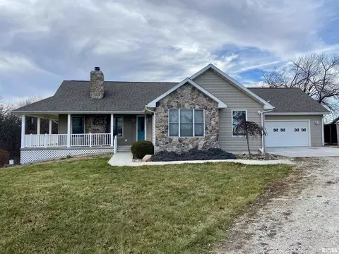 1037 E 2200th St, Liberty, IL 62347