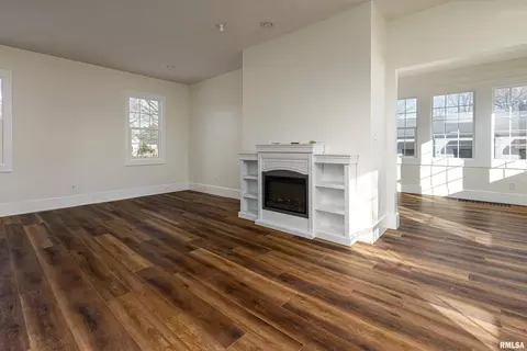 1406 W Main St, Marion, IL 62959 photo 13