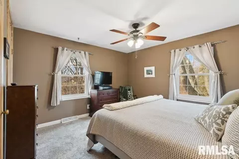 3109 15th St, Moline, IL 61265 photo 18