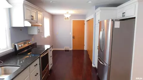 3836 15th St #A, Moline, IL 61265 photo 8