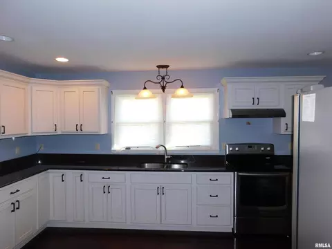 3836 15th St #A, Moline, IL 61265 photo 9