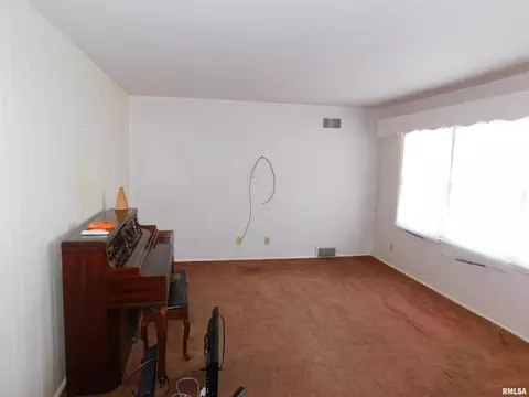 3836 15th St #A, Moline, IL 61265 photo 10