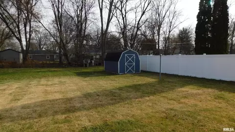 3836 15th St #A, Moline, IL 61265 photo 5