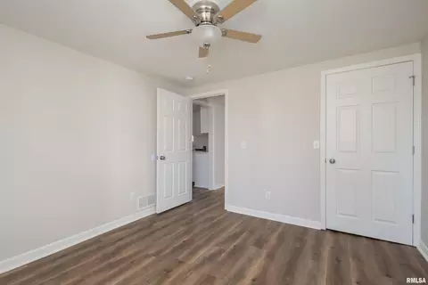 1413 43rd St, Moline, IL 61265 photo 19