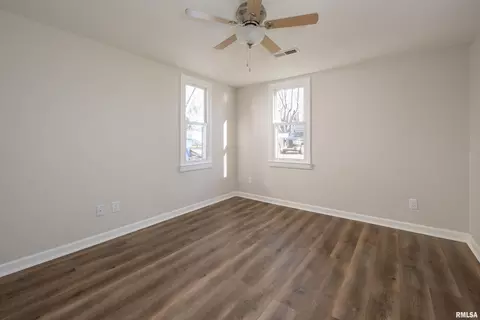 1413 43rd St, Moline, IL 61265 photo 18