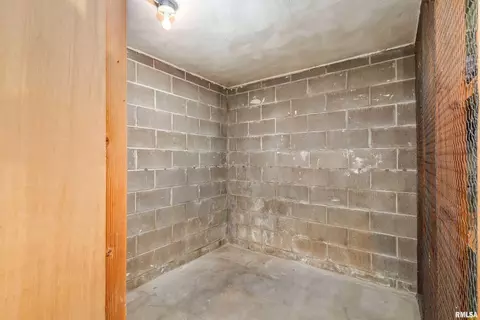 930 17th St #21, Moline, IL 61265 photo 21