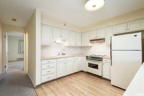 930 17th St #21, Moline, IL 61265 photo 10