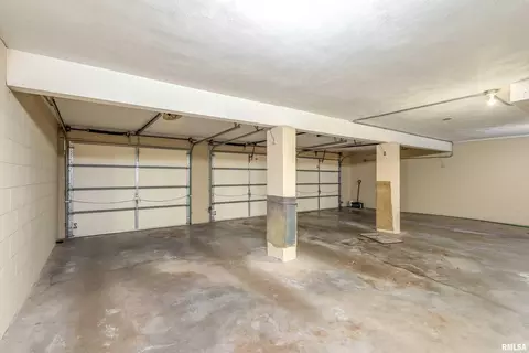 930 17th St #21, Moline, IL 61265 photo 18