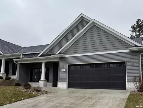 4021 Meadowlark Ct, Bettendorf, IA 52722