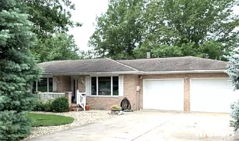 520 NW 8th Ave, Galva, IL 61434