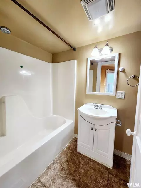 332 Cherry, Quincy, IL 62301 photo 11
