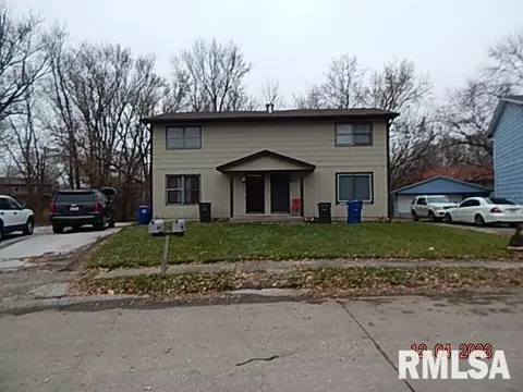 2633-2635 W 58th St, Davenport, IA 52806