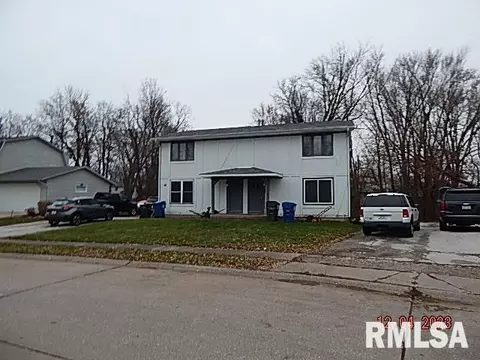 2627-2629 W 58th St, Davenport, IA 52806