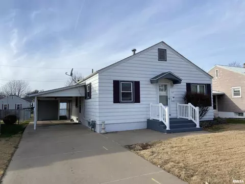 717 N 27th St, Quincy, IL 62301