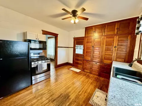 507 SE 3rd St, Aledo, IL 61231 photo 6