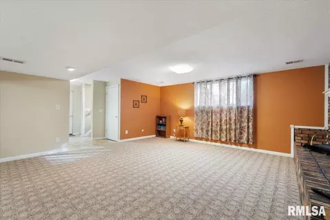 1447 35th Ave, Moline, IL 61265 photo 28