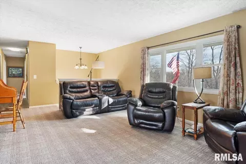 1447 35th Ave, Moline, IL 61265 photo 7