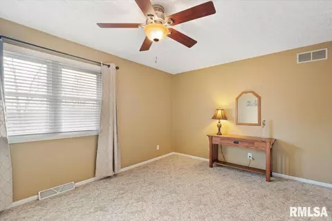 1447 35th Ave, Moline, IL 61265 photo 20