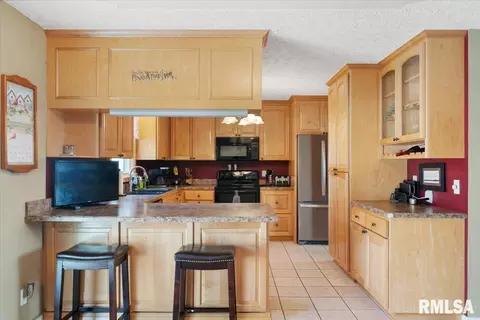 1447 35th Ave, Moline, IL 61265 photo 11