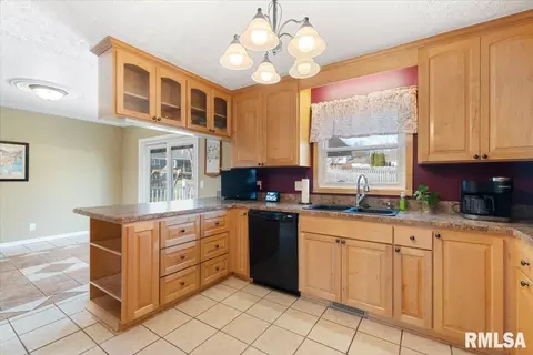 1447 35th Ave, Moline, IL 61265 photo 13