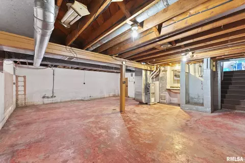 306 W Center St, Atkinson, IL 61235 photo 15