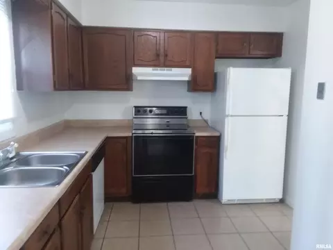 3520-3522 34th St, Moline, IL 61265 photo 8