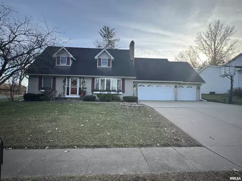 901 7th Ave N, Clinton, IA 52732