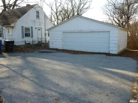5217 11th Ave #C, Moline, IL 61265 photo 3