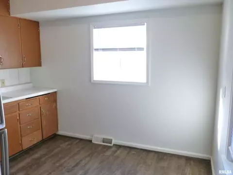 5217 11th Ave #C, Moline, IL 61265 photo 10