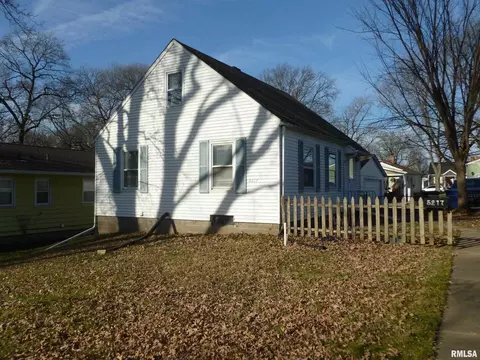 5217 11th Ave #C, Moline, IL 61265